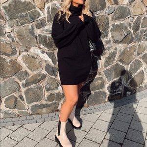 Pretty little thing boots